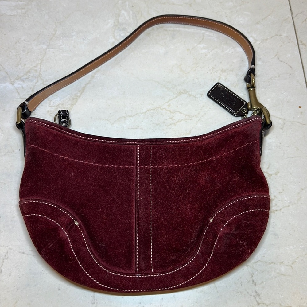 COACH - suede burgundy wristlet